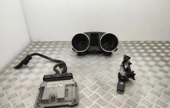 Skoda Yeti (5L) Engine ECU kit and lock set 5L0920840H 03L906018BQ 03L906018BR