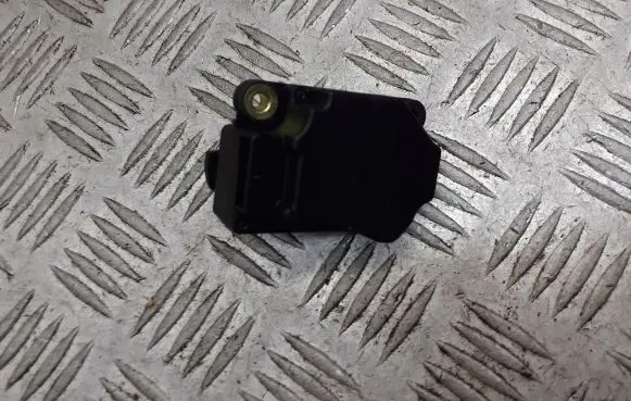 Volvo V70 A/C air flow flap actuator/motor 74931D