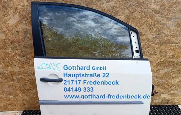 Volkswagen Touran II Front door