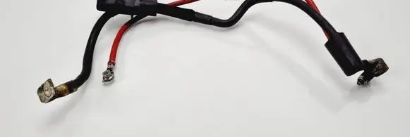 Volkswagen Golf VI Positive cable (battery)