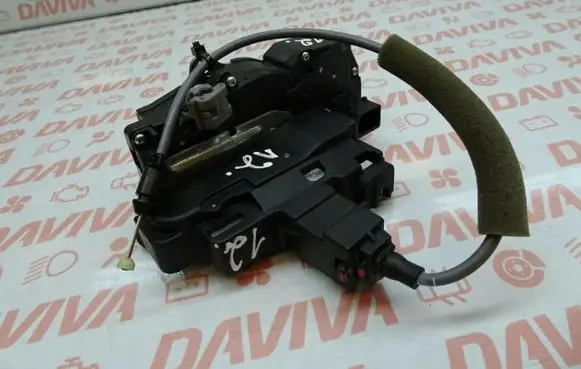 Opel Antara Rear door lock