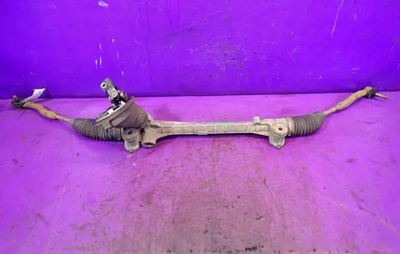 Peugeot 107 Steering rack 