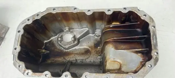 Volkswagen Golf VI Oil sump 03C103603T