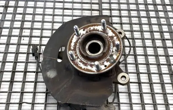 Hyundai Tucson TL Front wheel hub spindle knuckle 