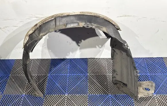 Lexus CT 200H Front wheel arch liner splash guards 5387576010