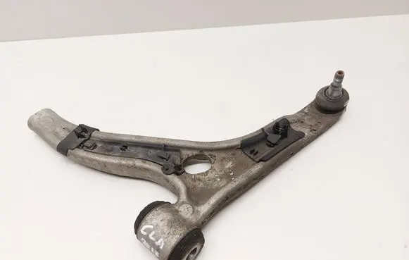 Mercedes-Benz CLA C117 X117 W117 Front lower control arm/wishbone 