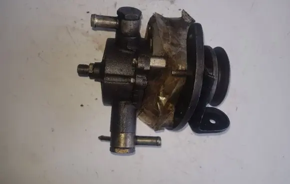 Mazda 626 Power steering pump