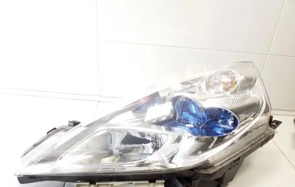 Nissan Leaf I (ZE0) Headlight/headlamp 260603NL5A