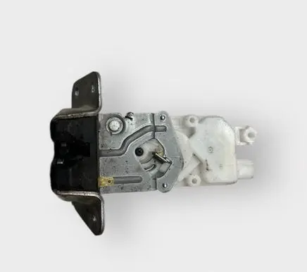 Tailgate/trunk/boot lock/catch/latch
