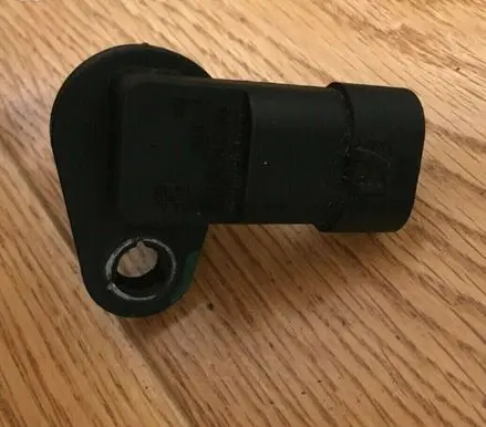 Opel Insignia A Camshaft position sensor 55201876