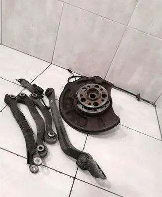 Mercedes-Benz SL R230 Rear wheel hub A2303505108