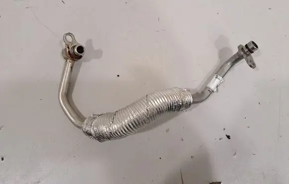 BMW 4 F36 Gran coupe Turbo turbocharger oiling pipe/hose 7643094 8854734