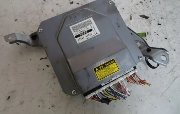 Toyota Prius (XW20) Engine control unit/module 8954047090