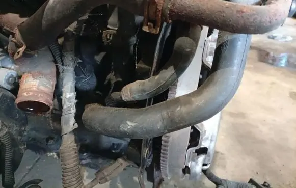 Ford Transit - Tourneo Connect Engine coolant pipe/hose
