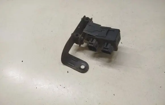 Subaru B9 Tribeca Window wiper relay 86121XA00A