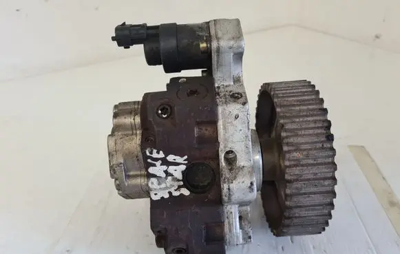 Mitsubishi Space Star Fuel injection high pressure pump 0445010075 8200108225