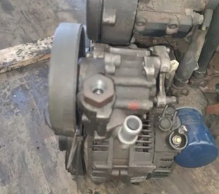 Peugeot 406 Power steering pump 9627369380