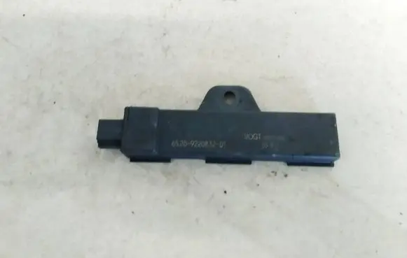 BMW X5 F15 Antenna control unit 6520922083201 65.20-9220832-01