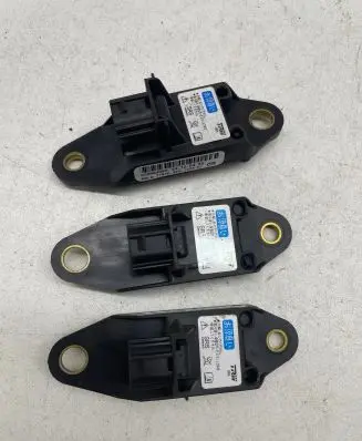Honda Accord Airbag deployment crash/impact sensor 77970SEDJ820M1 77970SEDC820M1