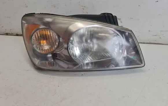 KIA Cerato Headlight/headlamp 921012F0R