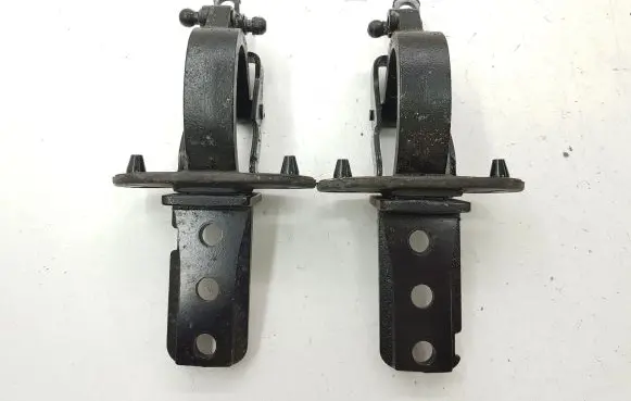 Volvo V70 Tailgate/trunk/boot hinge 31218425