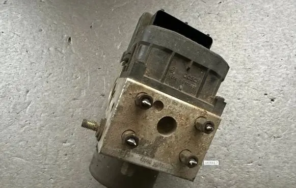 Nissan Patrol Y61 ABS Pump 47660VC000