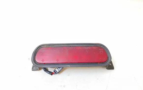 KIA Sorento Third/center stoplight 927003E0 SAEU301DOT