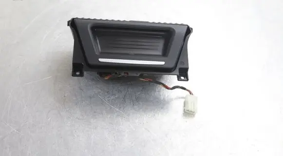 BMW 5 F10 F11 Ashtray (front) 9171558