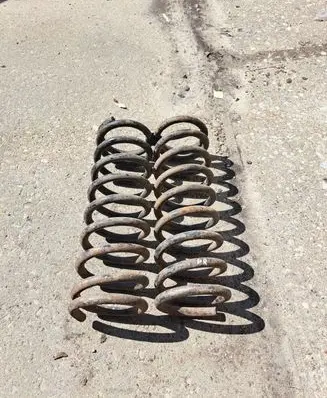 Suzuki Vitara (ET/TA) Front coil spring