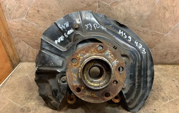 BMW X3 F25 Front wheel hub 6855953