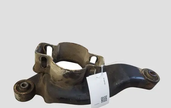 Jeep Cherokee KJ Engine mounting bracket 30201472