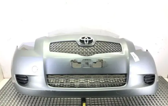 Toyota Yaris Front bumper 