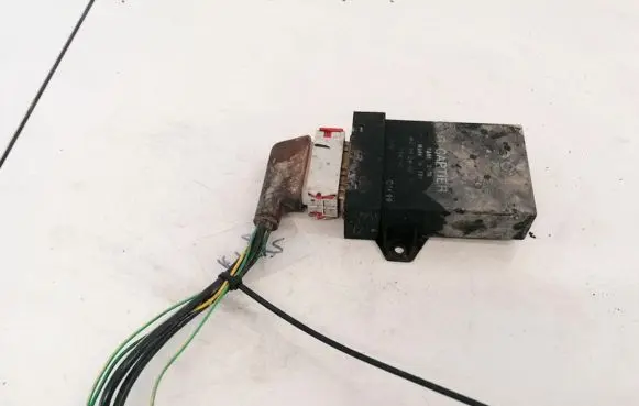 Citroen Xsara Coolant fan relay 9625286880
