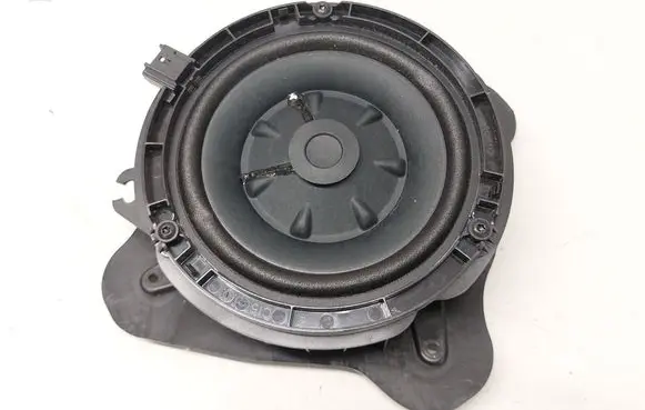 Opel Astra L Rear door speaker