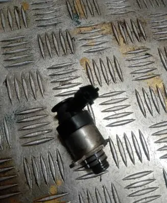 Peugeot 308 Fuel pressure regulator 92840078 0928400788 0050511657