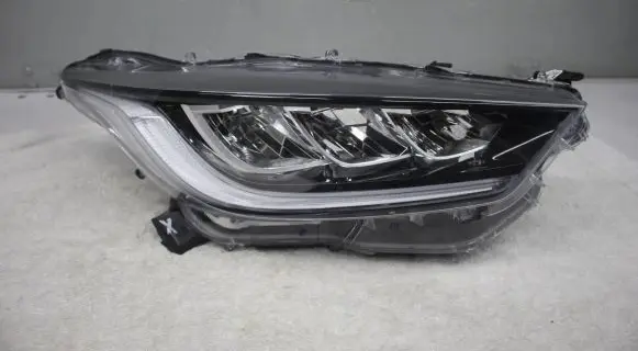 Toyota Yaris XP210 Headlight/headlamp