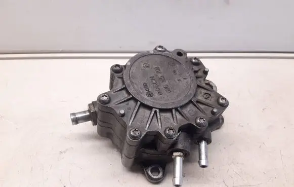Audi A3 S3 8P Vacuum pump 03G145209 130905 V5129