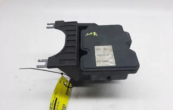 Mercedes-Benz A W176 ABS Pump A0004313700