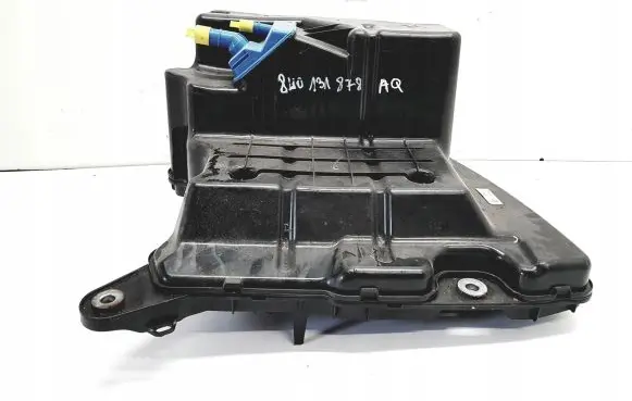 Audi A4 S4 B9 8W AdBlue liquid reservoir 8W0131878AQ