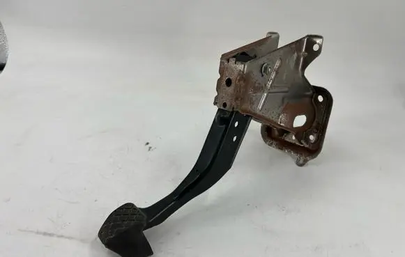 Volkswagen Golf VI Brake pedal 1K1721117H