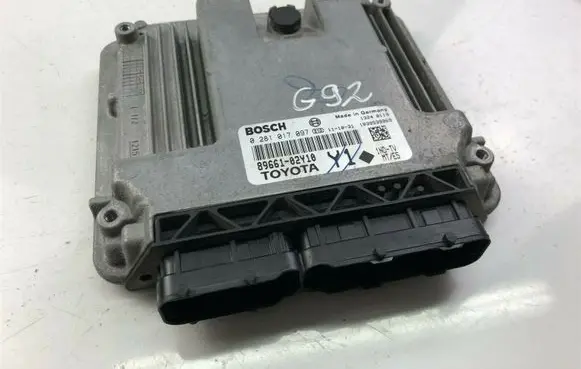 Toyota Auris E180 Other control units/modules 8966102Y10 G92