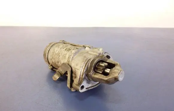 BMW 7 F01 F02 F03 F04 Starter motor 7556131