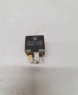 Volkswagen Golf Plus Other relay 141951253B