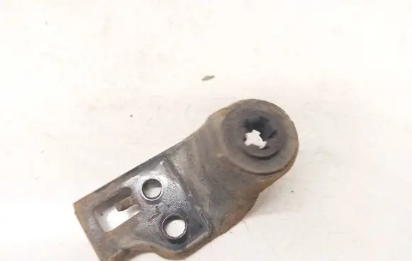 Toyota Avensis T250 Radiator mount bracket 