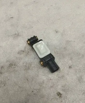 Audi A4 S4 B7 8E 8H Airbag deployment crash/impact sensor 8E0959643B 010513 181204