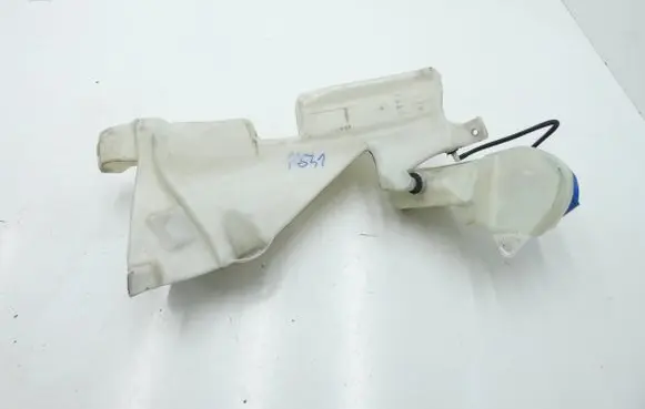 Audi A4 S4 B7 8E 8H Windshield washer fluid reservoir/tank 8E0955451AR