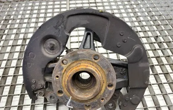 Peugeot 308 Front wheel hub spindle knuckle