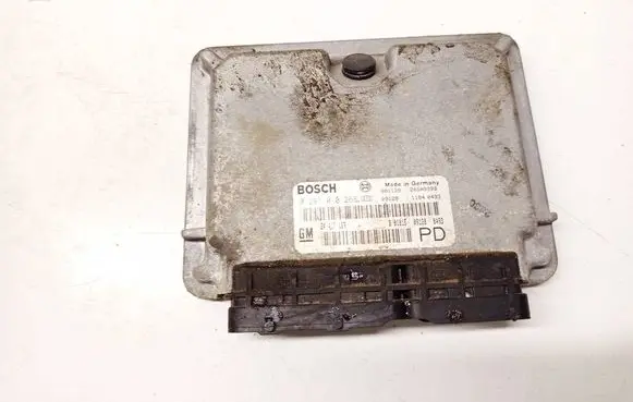 Opel Zafira A Engine control unit/module 0281010268