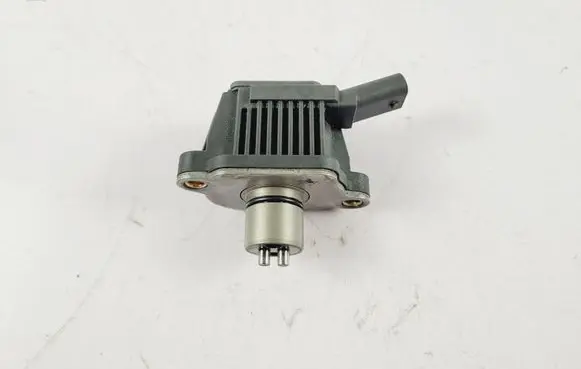 Volkswagen T-Roc Camshaft vanos timing valve 04E906048A