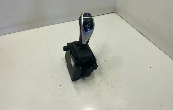 BMW 5 F10 F11 Gear shifter/selector 9251190